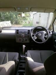 2005 Nissan Tiida Latio Photos