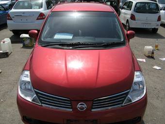 2005 Nissan Tiida Latio Pictures