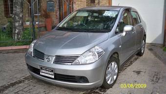 2005 Nissan Tiida Latio Photos