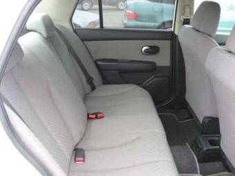 2005 Nissan Tiida Latio Photos