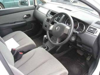 2005 Nissan Tiida Latio Pictures