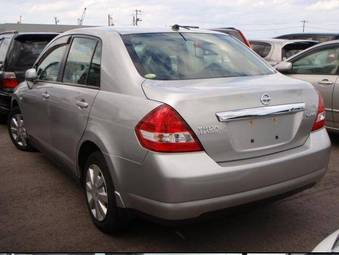 2005 Nissan Tiida Latio Pictures