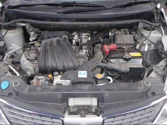 2005 Nissan Tiida Latio Photos