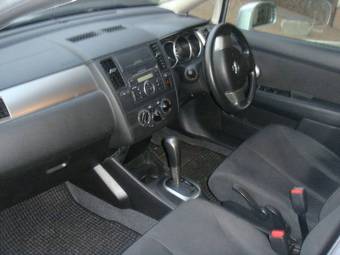 2005 Nissan Tiida Latio Pictures