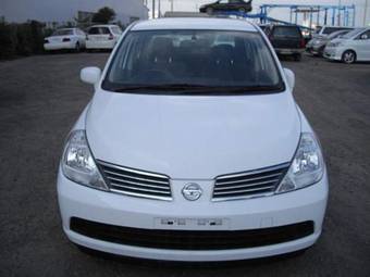 2005 Nissan Tiida Latio Photos