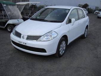 2005 Nissan Tiida Latio Pictures