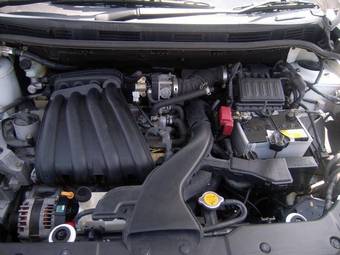 2005 Nissan Tiida Latio Photos