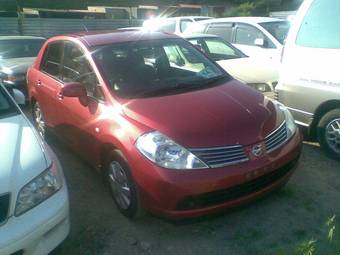 2005 Nissan Tiida Latio Photos