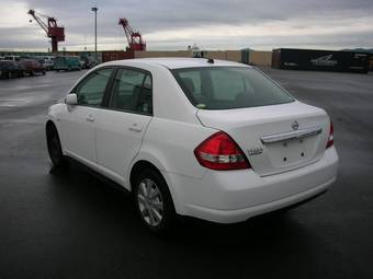 2005 Nissan Tiida Latio Pictures