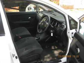2005 Nissan Tiida Latio Wallpapers