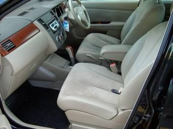 2005 Nissan Tiida Latio Pictures