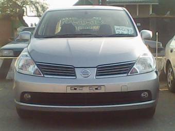 2005 Nissan Tiida Latio Images