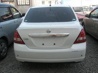 2005 Nissan Tiida Latio Wallpapers