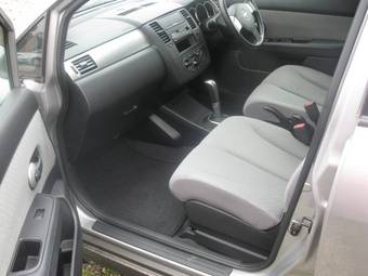 2005 Nissan Tiida Latio Photos