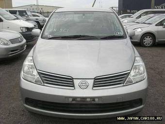 2005 Nissan Tiida Latio Pictures