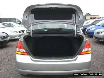 2005 Nissan Tiida Latio Pictures