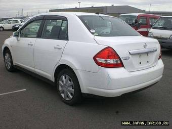 2005 Nissan Tiida Latio Pictures