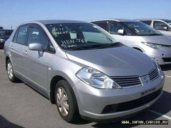 2005 Nissan Tiida Latio Pictures