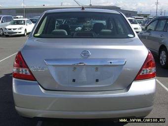 2005 Nissan Tiida Latio Pictures