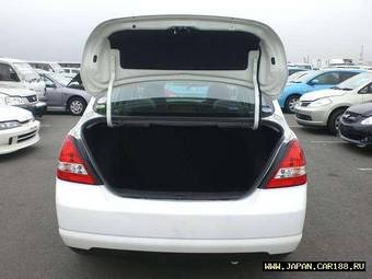 2005 Nissan Tiida Latio Pics