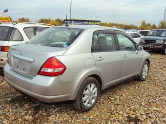 2005 Nissan Tiida Latio Photos