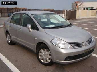 2006 Nissan Tiida Latio Photos