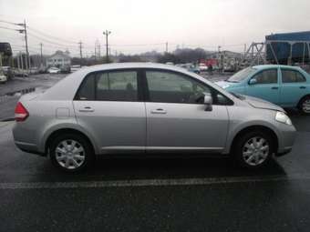 2006 Nissan Tiida Latio Images