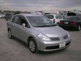 2006 Nissan Tiida Latio Photos