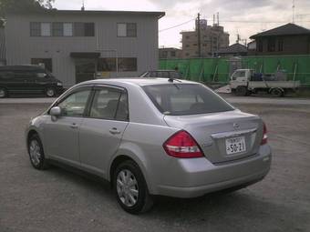 2006 Nissan Tiida Latio Photos