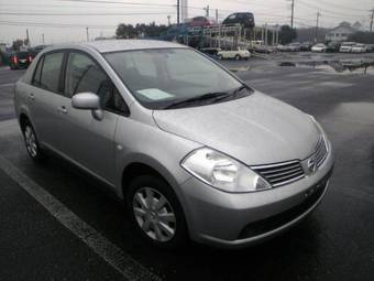 2006 Nissan Tiida Latio Pics