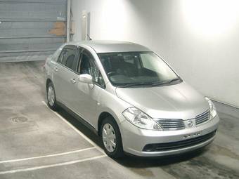 2006 Nissan Tiida Latio Photos