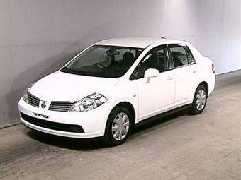 2006 Nissan Tiida Latio Photos