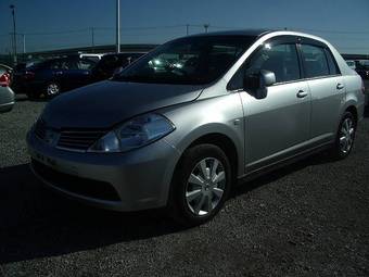 2006 Nissan Tiida Latio Photos