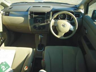 2006 Nissan Tiida Latio Photos