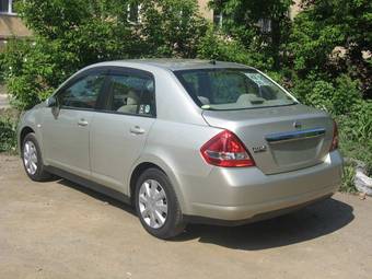 2006 Nissan Tiida Latio Pictures