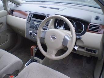 2006 Nissan Tiida Latio Photos