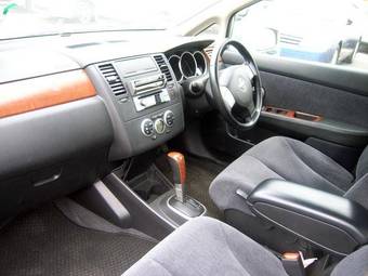 2006 Nissan Tiida Latio Photos