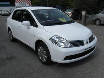 2006 Nissan Tiida Latio Photos