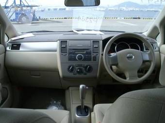 2006 Nissan Tiida Latio Photos