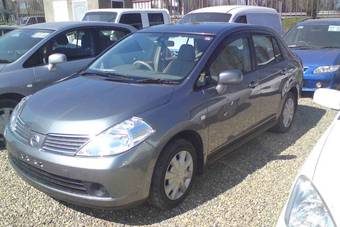 2006 Nissan Tiida Latio Photos