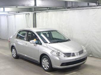 2006 Nissan Tiida Latio Photos