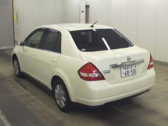 2006 Nissan Tiida Latio Photos