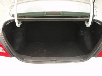 2006 Nissan Tiida Latio Images