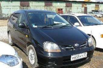 1998 Nissan Tino Photos