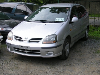 1999 Nissan Tino