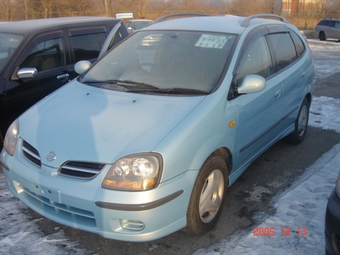 1999 Nissan Tino