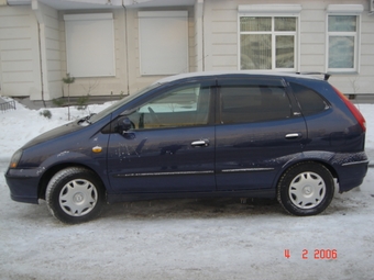 1999 Nissan Tino