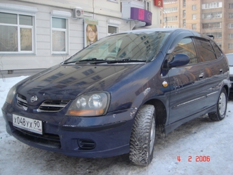 Nissan Tino