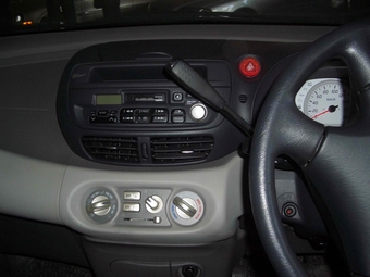 Nissan Tino