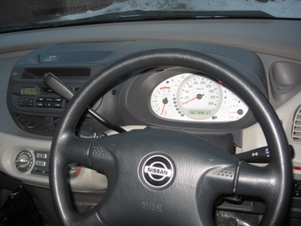 Nissan Tino